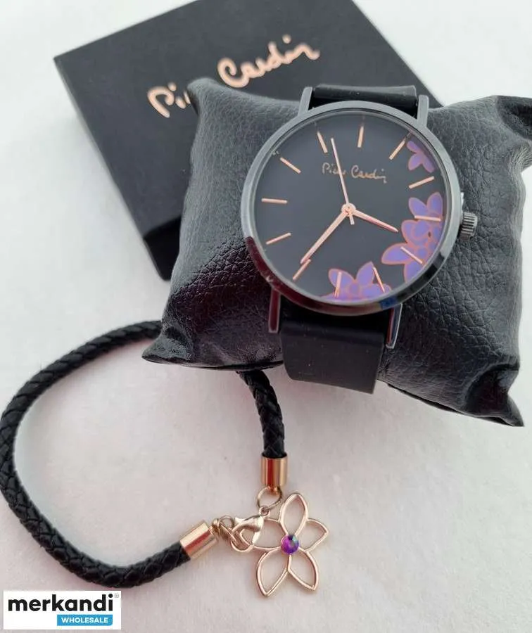 080037 reloj de mujer con brazalete de Pierre Cardin, elaborado en una elegante combinación de colores negro y morado