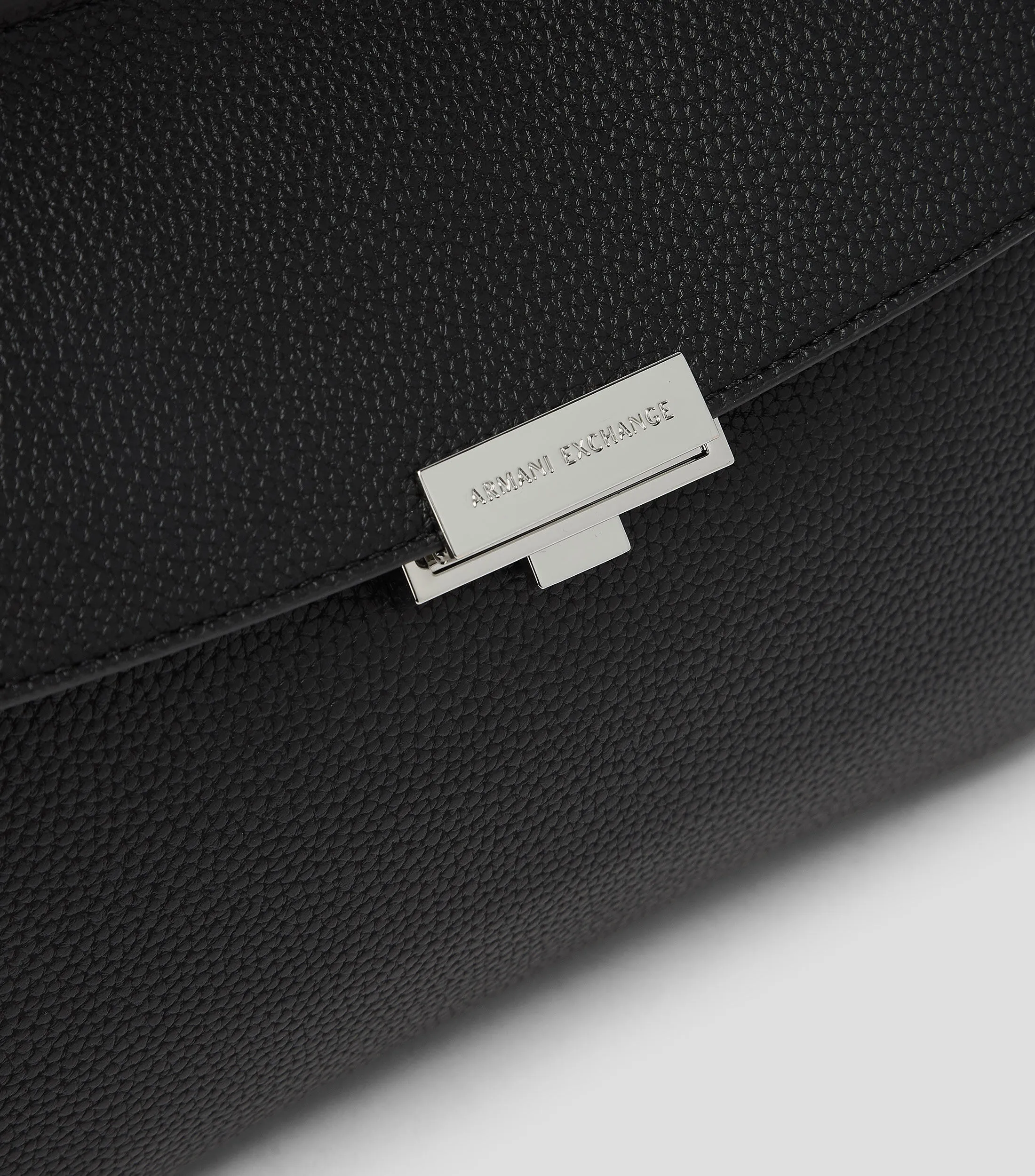 Armani Exchange Bolso Crossbody semigranulado Mujer