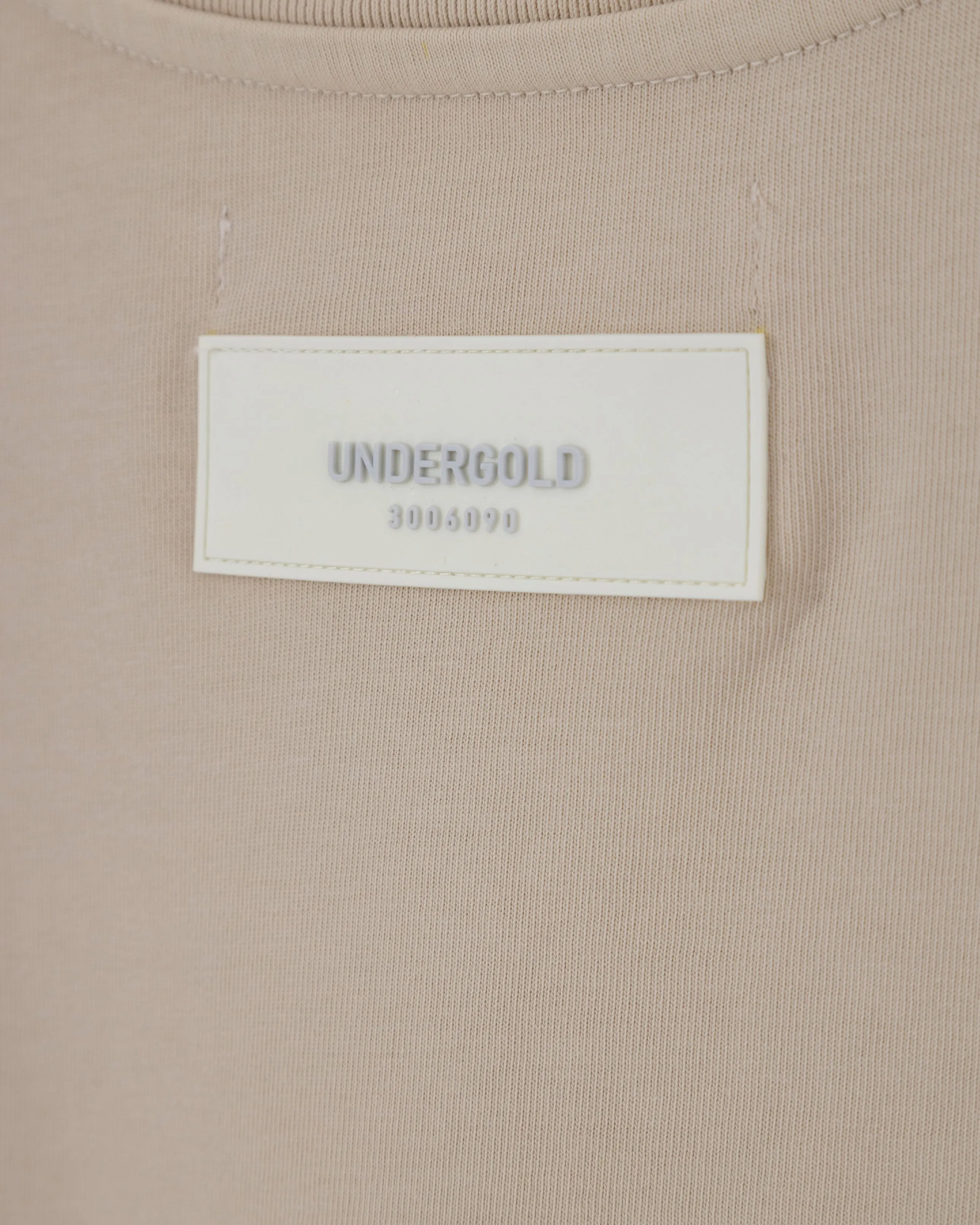 BASICS TINY LOGO REGULAR FIT TSHIRT CREAM
