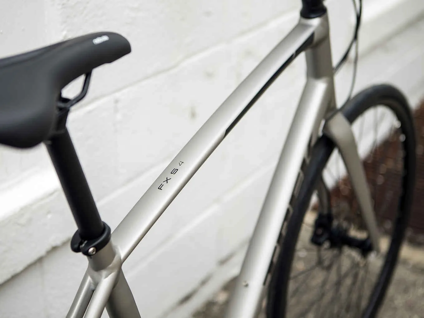 Bicicleta Urbana Trek FX Sport 4 Plata 2019