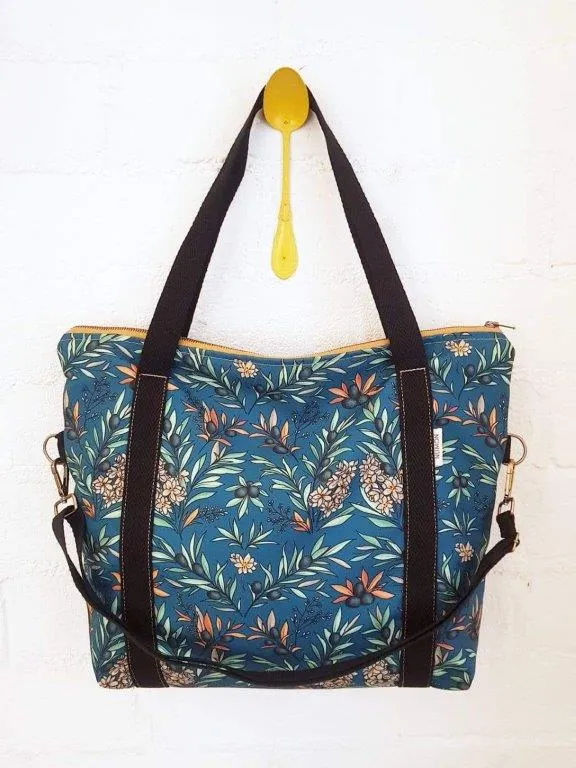 Bolso cremallera estampado tapicería reciclada repelente al agua