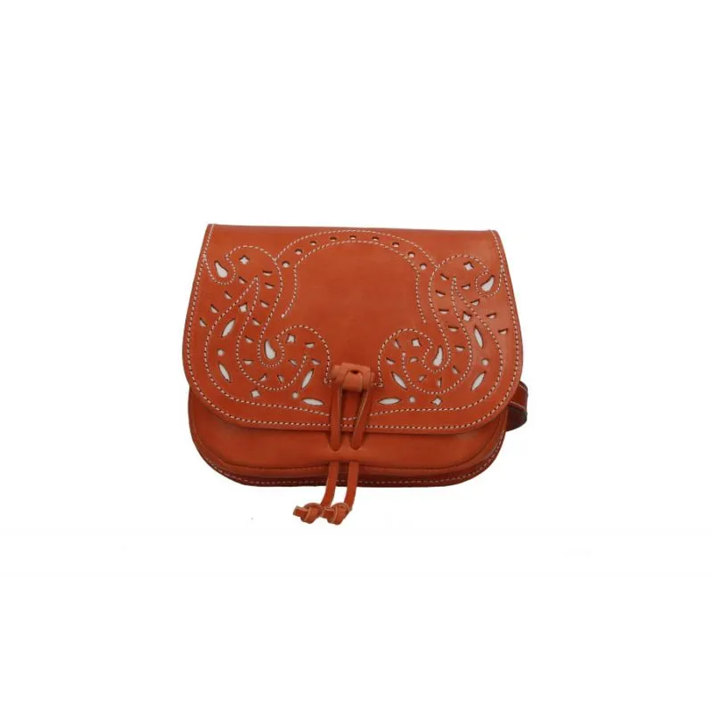 Bolso riñonera cuero claro