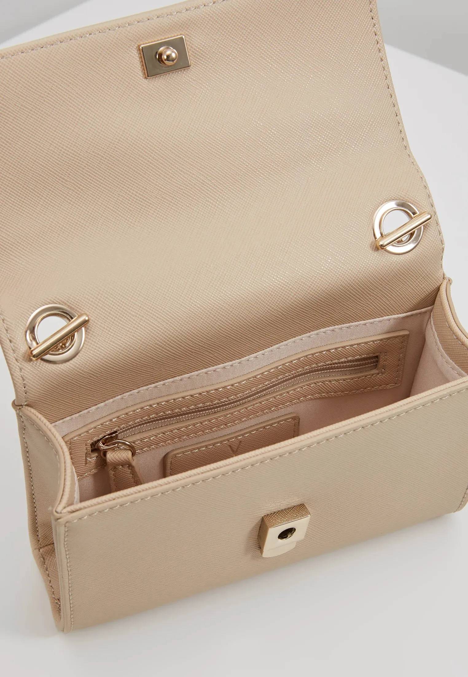 BOLSO VALENTINO  VBS1R403G BEIGE