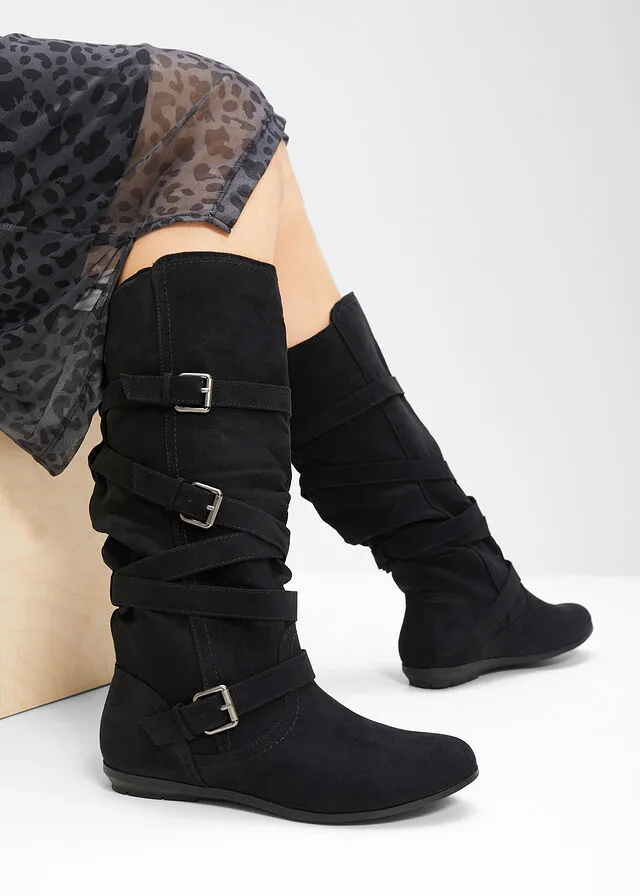 Botas con tiras y hebillas Negro