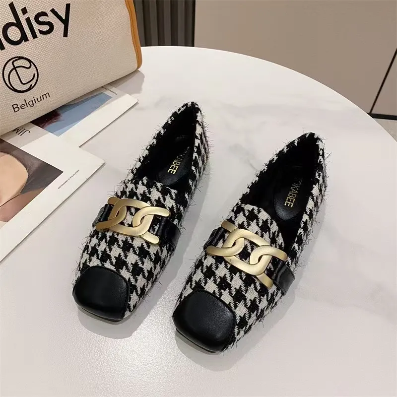 Brand Flats Cadenas D5Dea Metal Shoes Mujer Mulas de cuero Mulas EMPRADRILLES Mujeres Papasadores de leopardo Square Toe Plus