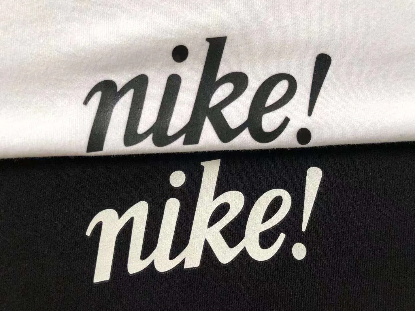CAMISETA NIKE LOGO TSHIRT – BLACK/WHITE