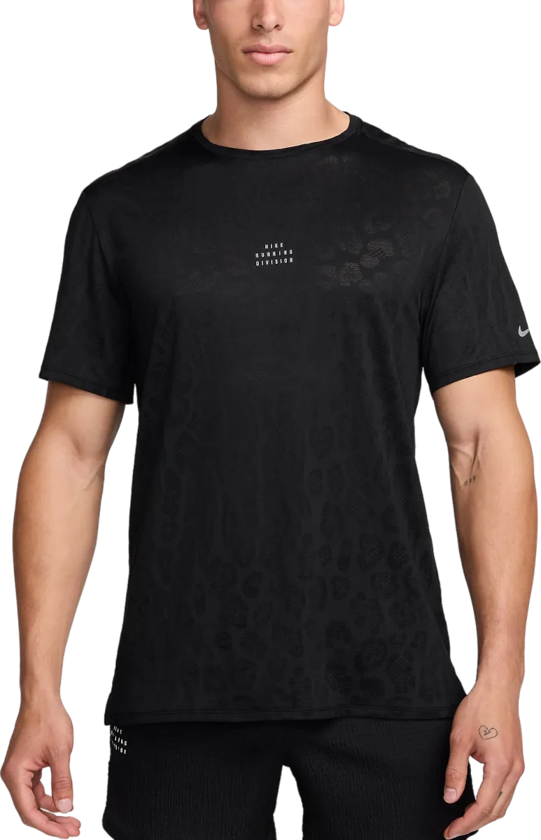 Camiseta Nike Rise 365 Run Division