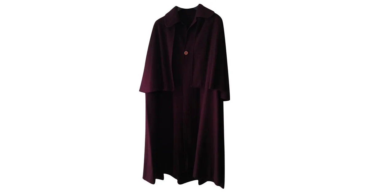 capa forrada (manteau sans manche surmonté d'un mantelet), Puede estar de acuerdo 36 AU 40, Burdeos, drenaje denso, Yves Sai