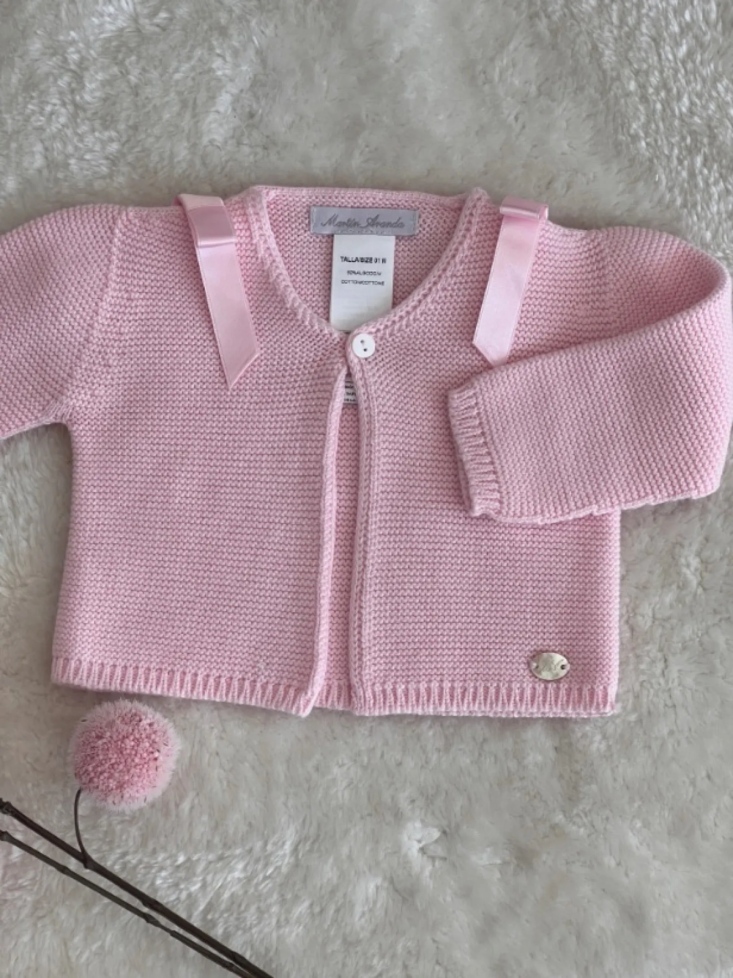 Chaqueta larga unisex con lazos al hombro. Dos colores