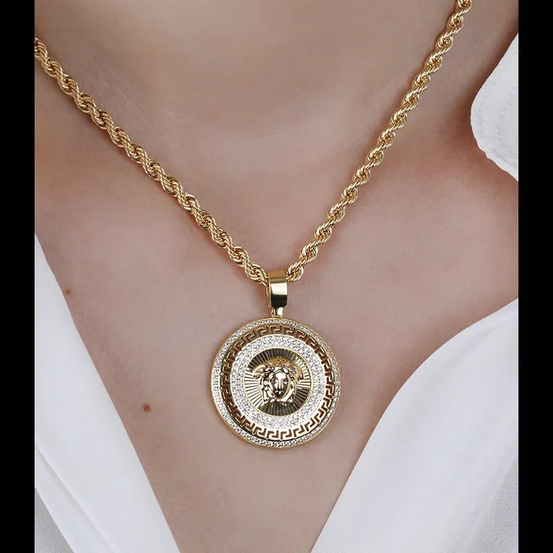 COLGANTE MEDUSA "GREECE" ORO 18K