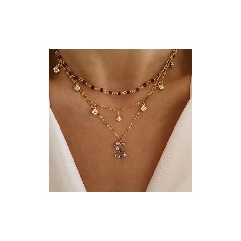 Collar Stones Letter Oro