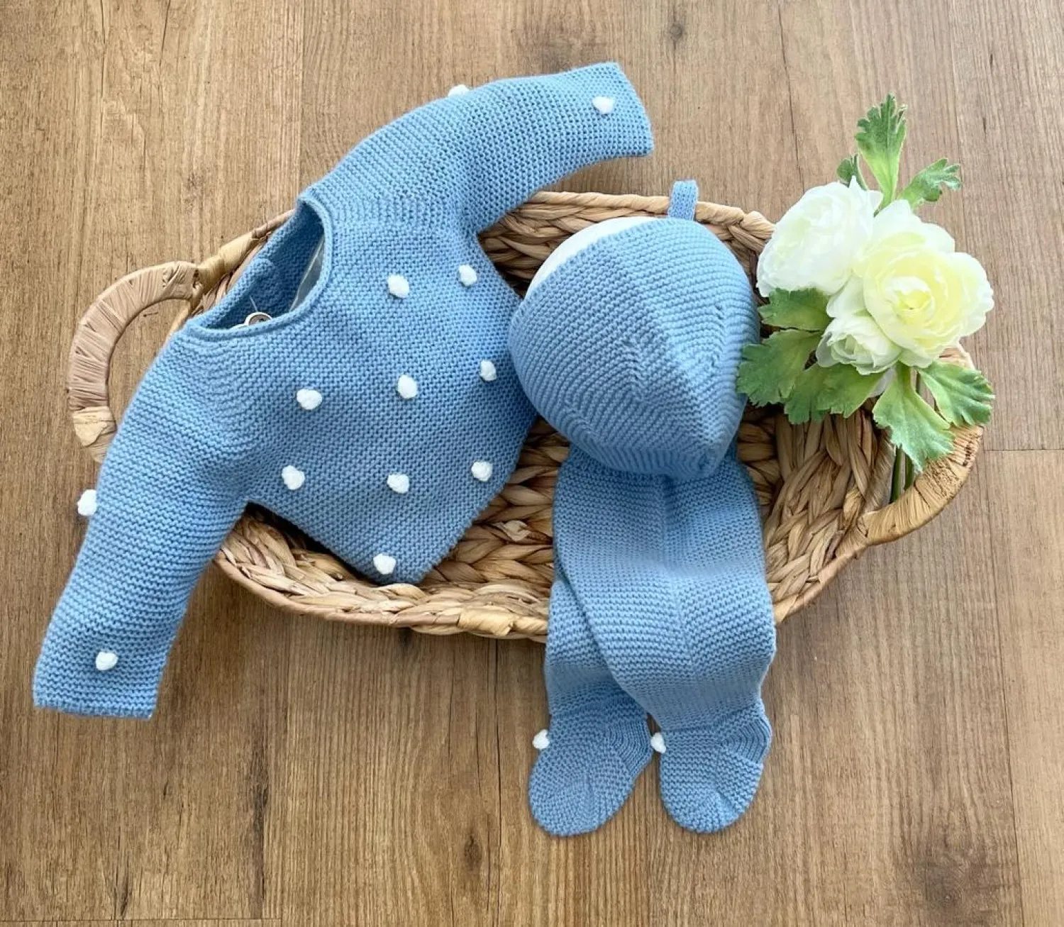 Conjunto tres piezas Punto con bodoques. Varios colores