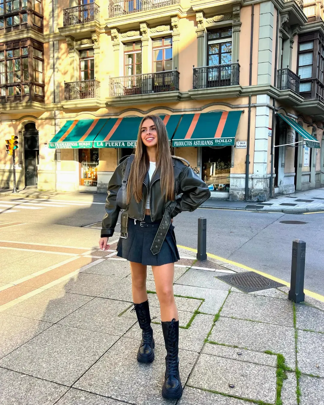 DALIA  BOTAS ALTAS CON CORDONES Y PLATAFORMA