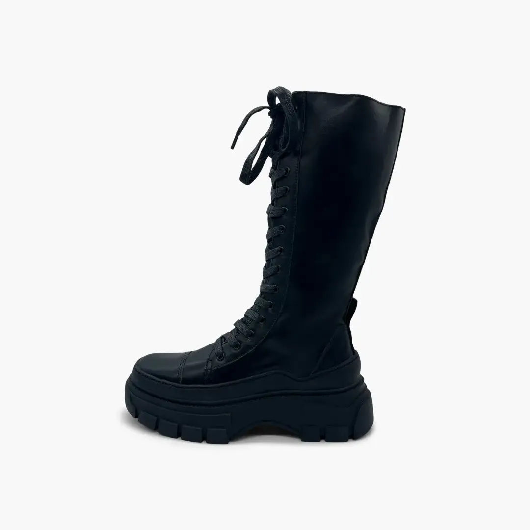 DALIA  BOTAS ALTAS CON CORDONES Y PLATAFORMA