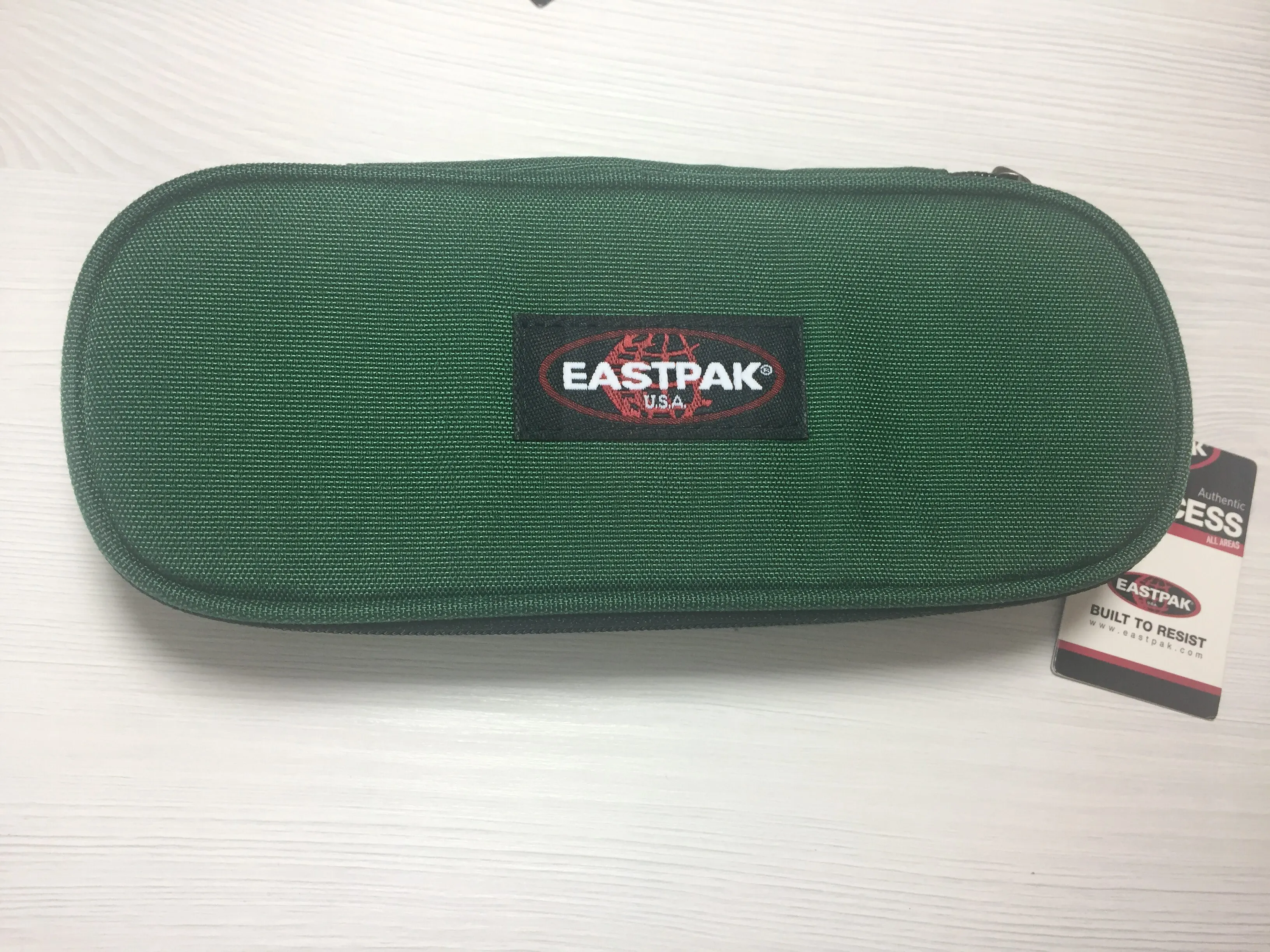 Estuche escolar EASTPAK PLUMIER OVAL EK71726E Verde pino oscuro