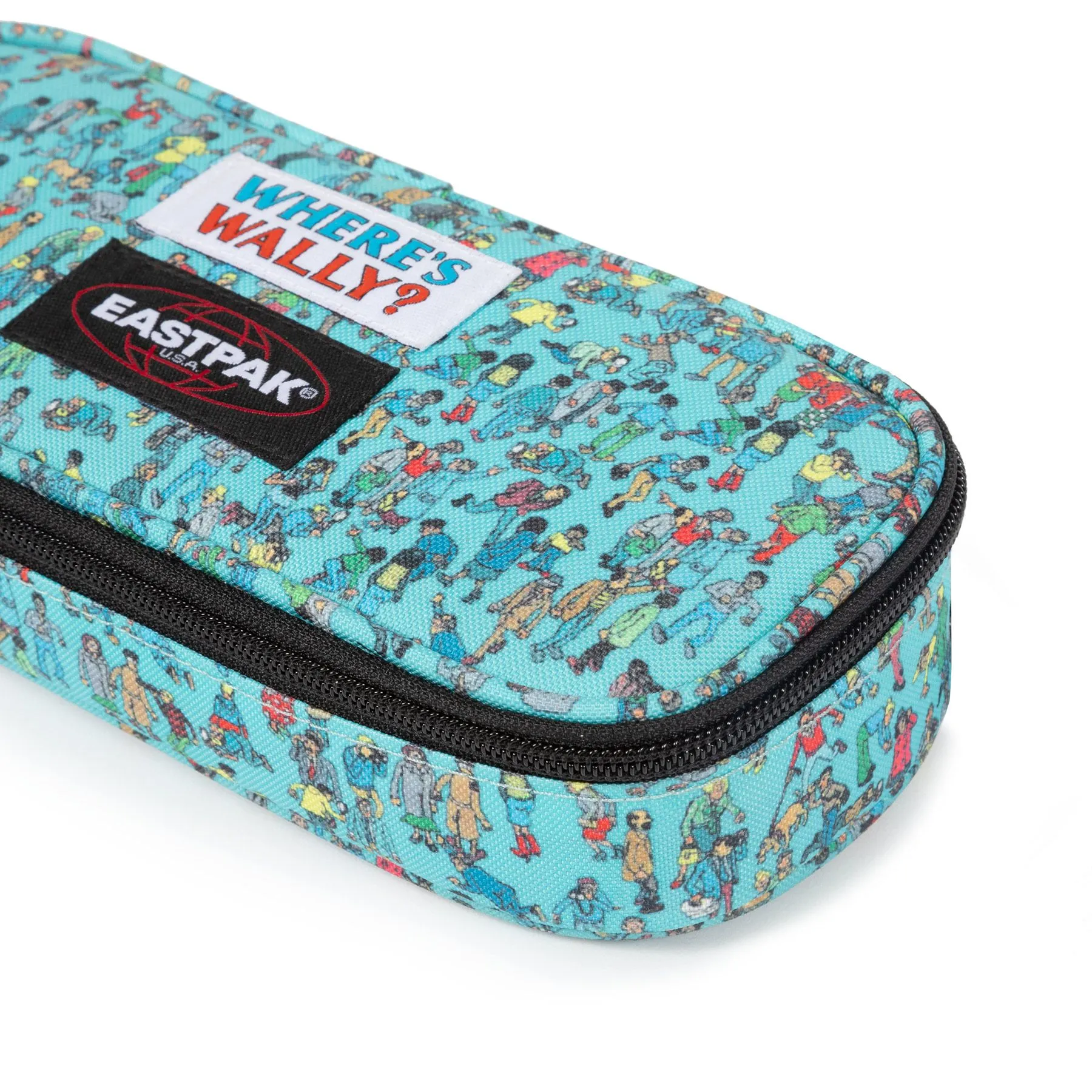 Estuche escolar Eastpak: PLUMIER OVAL SINGLE EK7172E3 WALLY PATTERN BLUE ¿Dónde está Wally? Azul