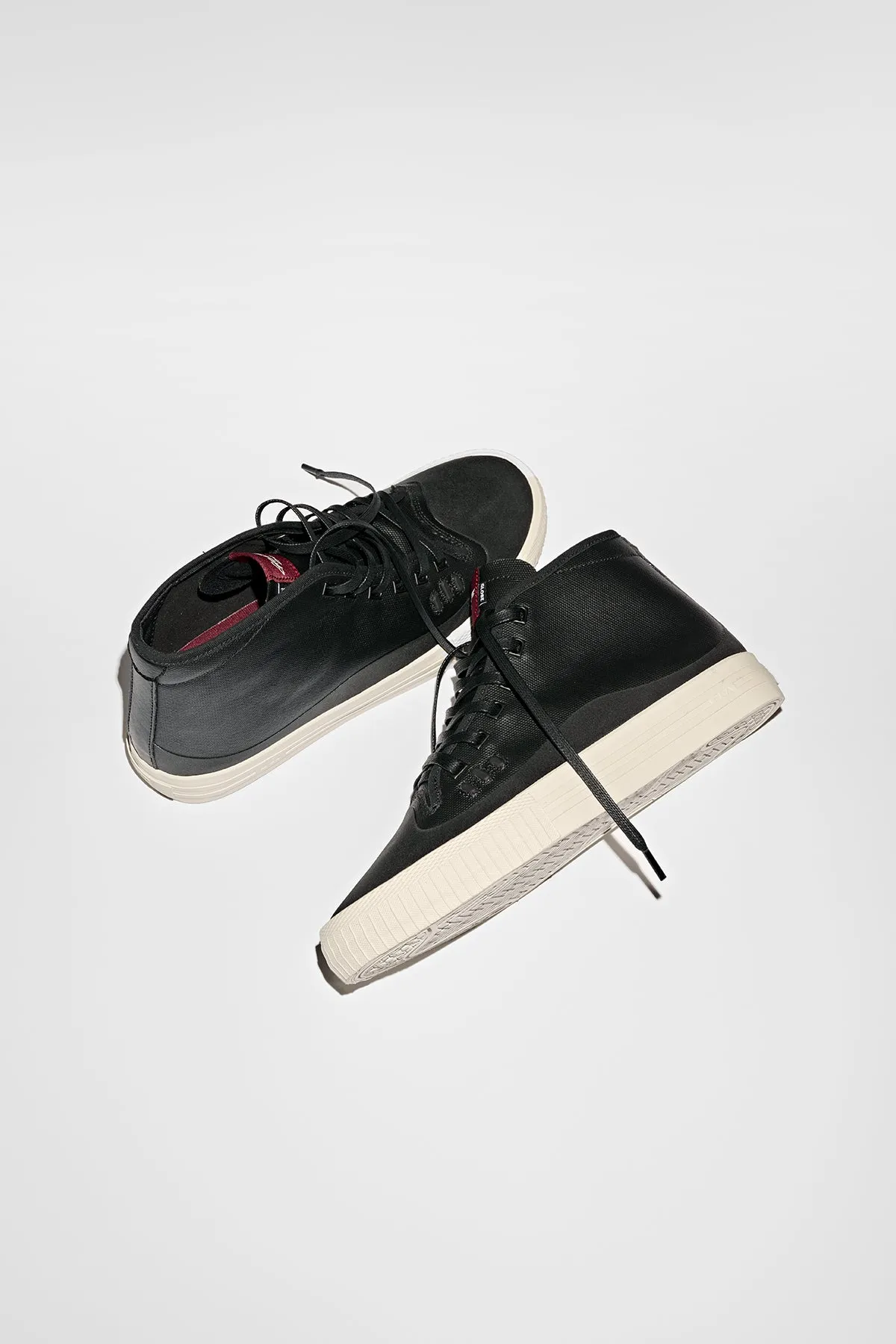 GILLETTE MID  BLACK/CREAM  SKATE SHOES