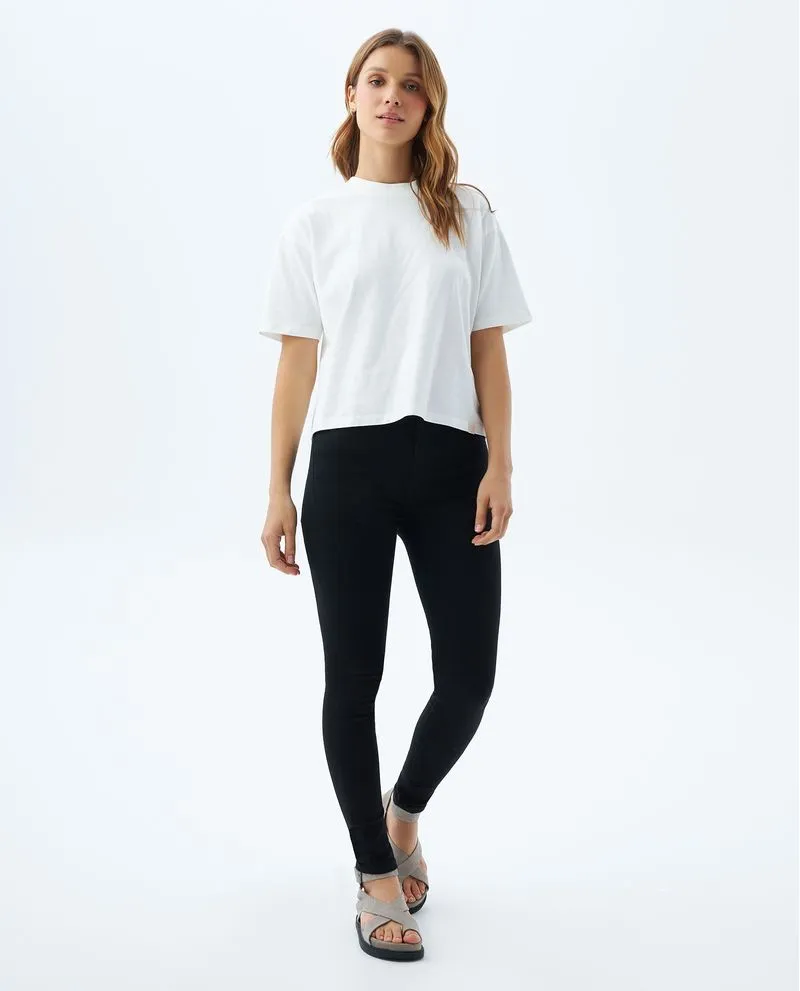 Jean oscuro para mujer