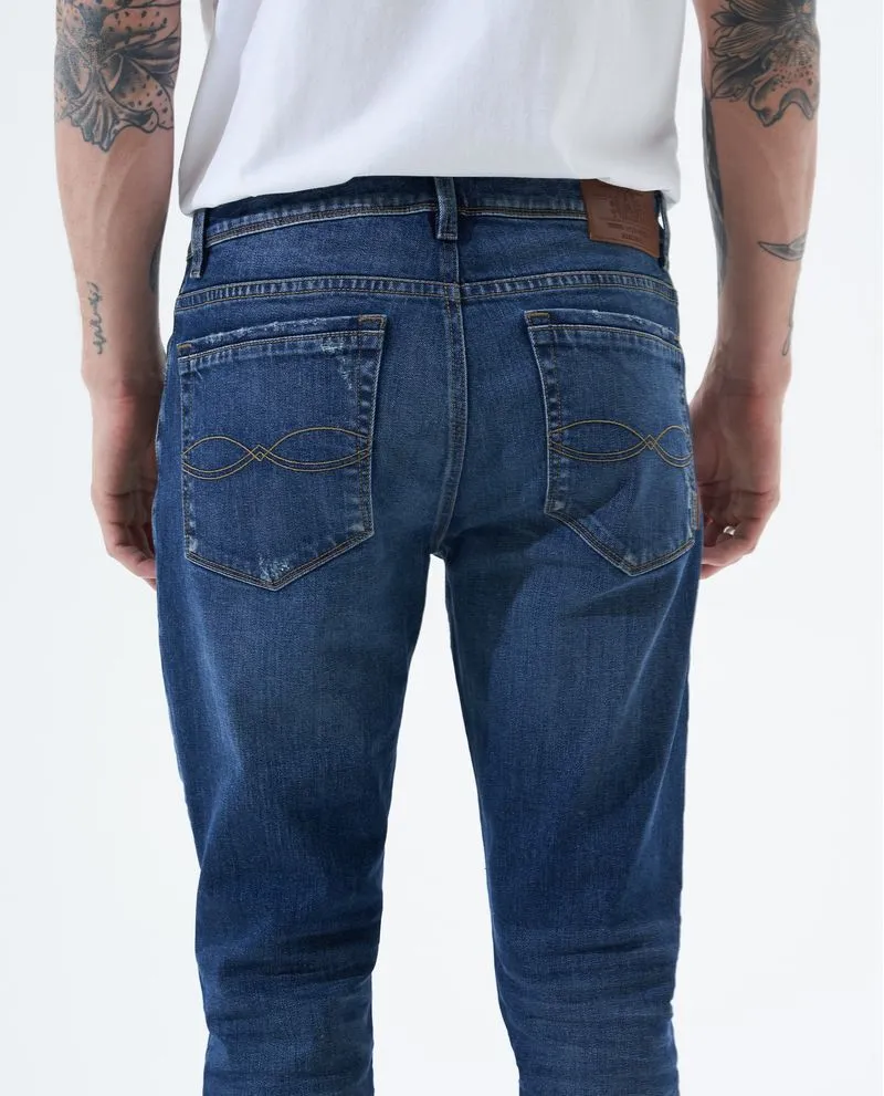 Jean Slim and Straight fit cinco bolsillos para hombre