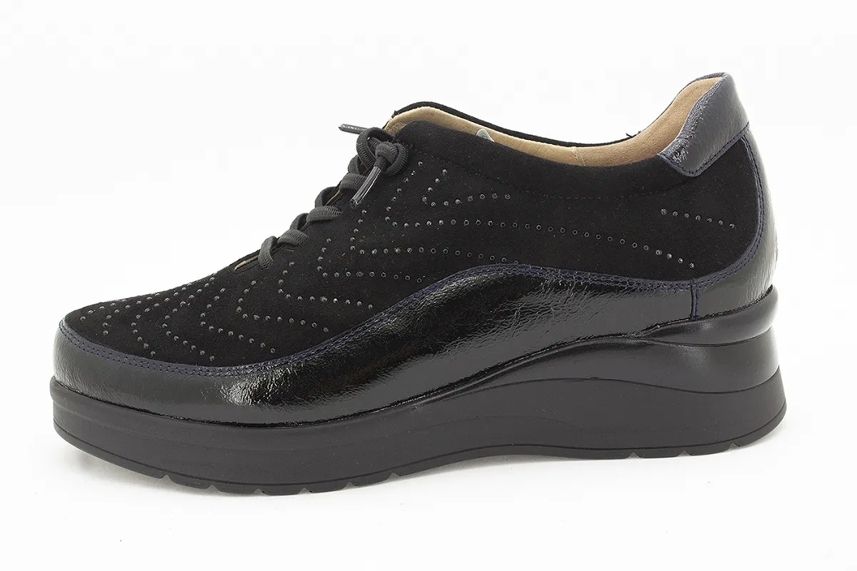 LACEUP SHOE BLUE PATENT