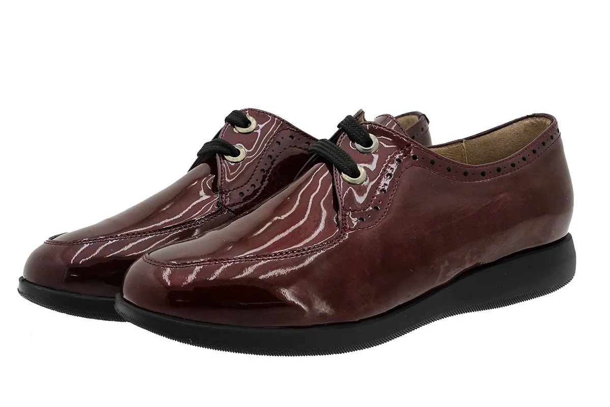 LACEUP SHOE RUBY PATENT