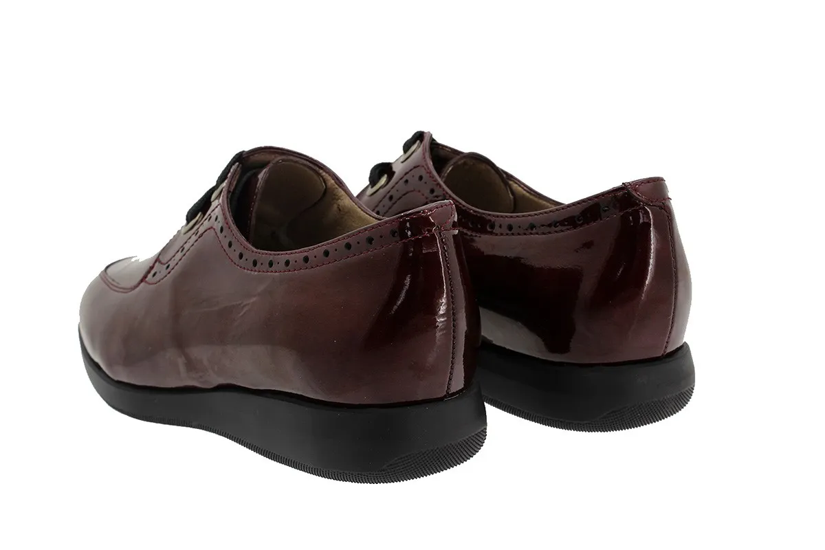 LACEUP SHOE RUBY PATENT