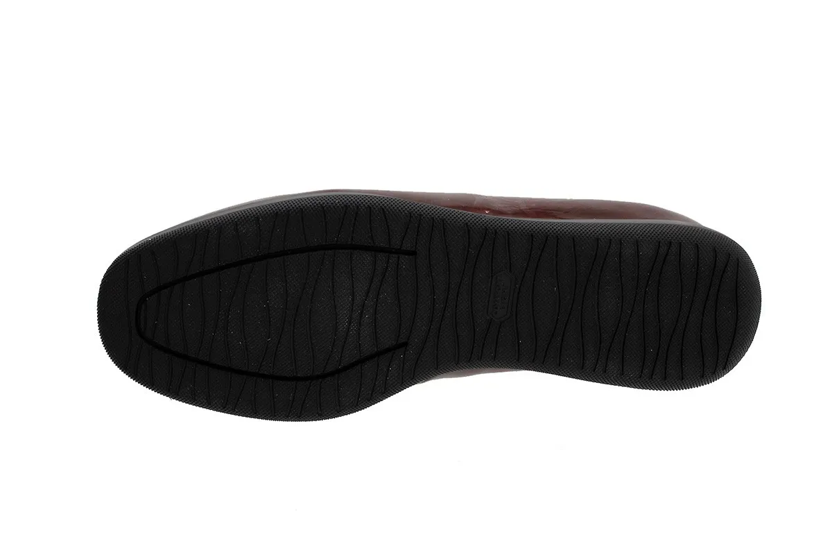LACEUP SHOE RUBY PATENT