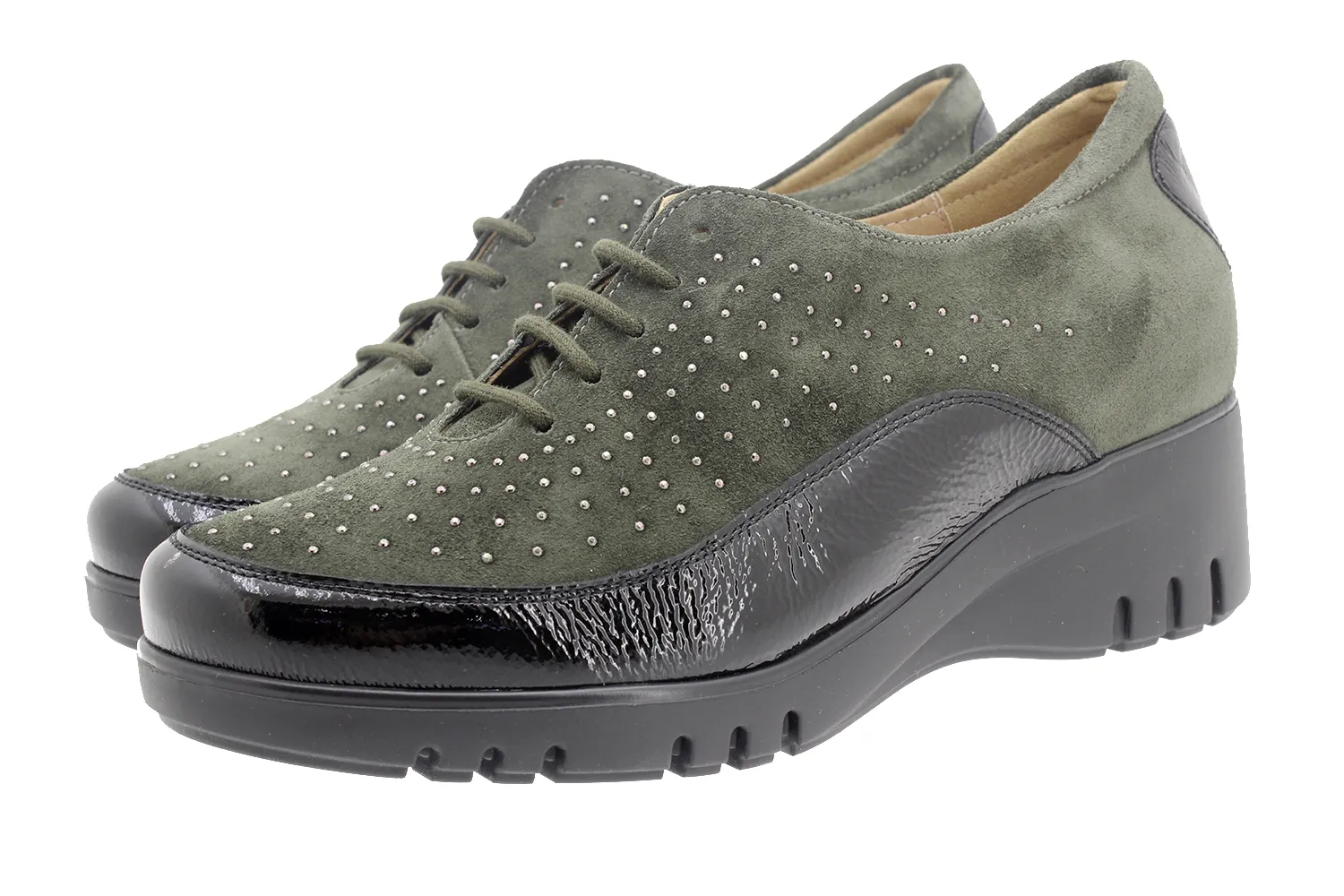 LACEUP SHOE TAUPE PATENT