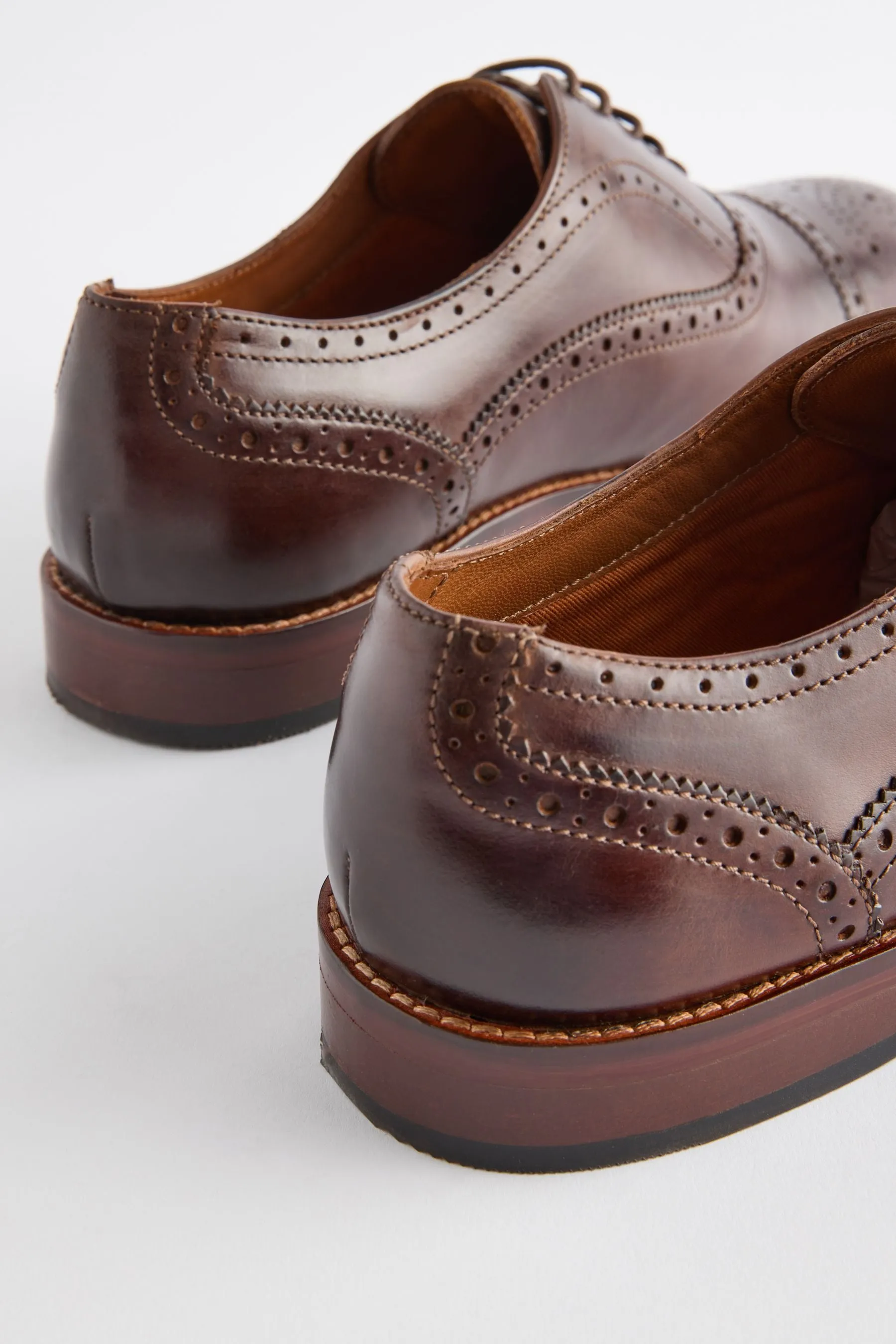 MARRóN  LEATHER OXFORD TOECAP BROGUES SHOES
