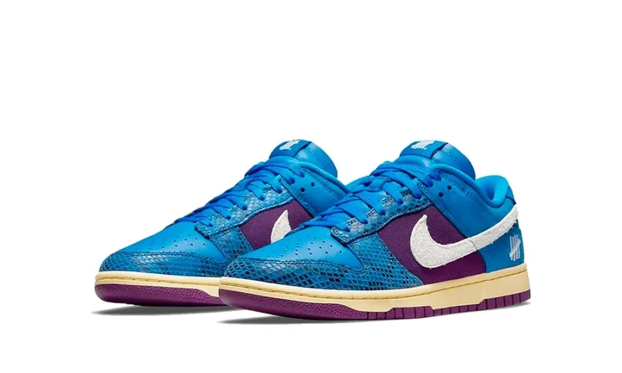 Nike Dunk Low Undefeated 5 On It Dunk vs. AF1