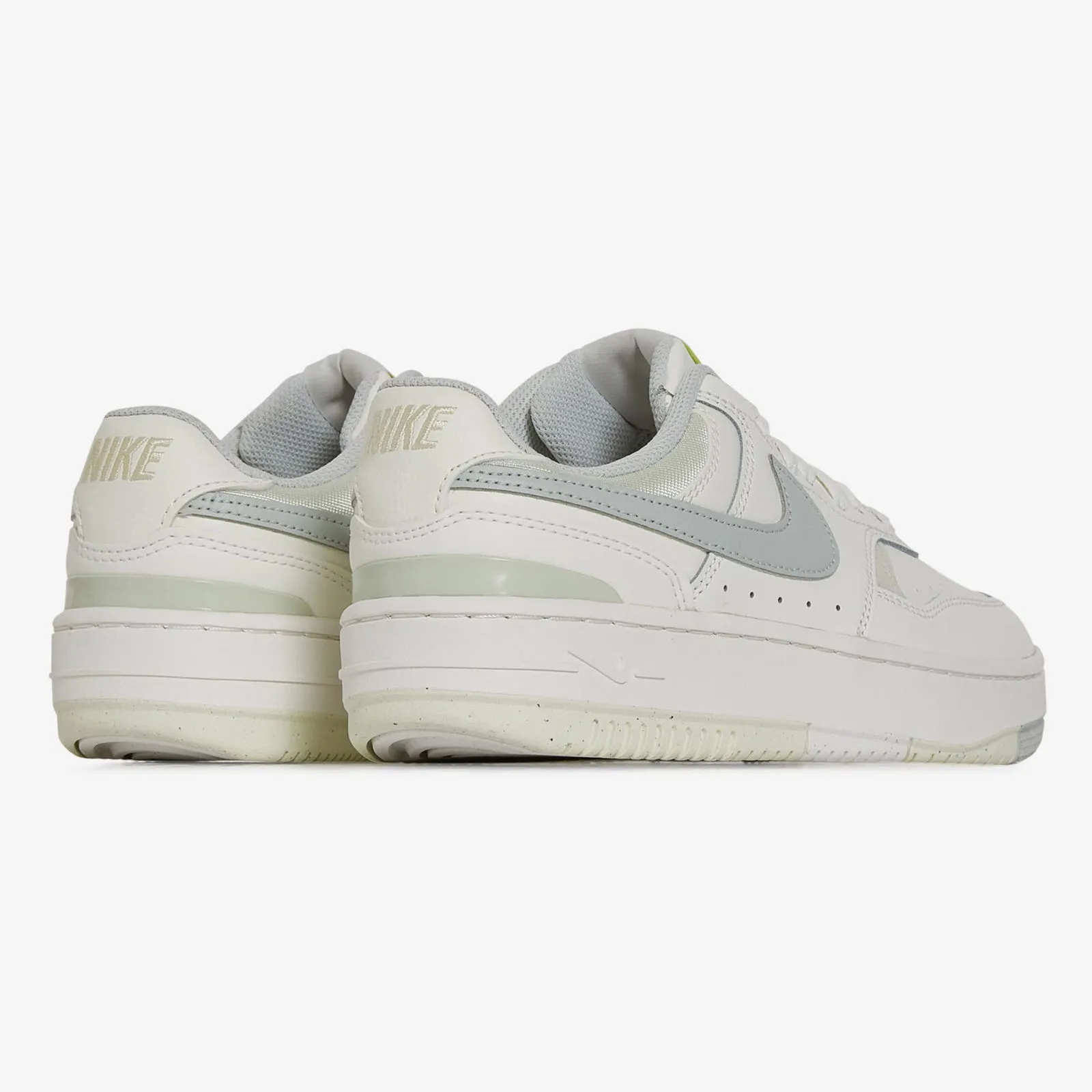 Nike Gamma Force Beige/gris