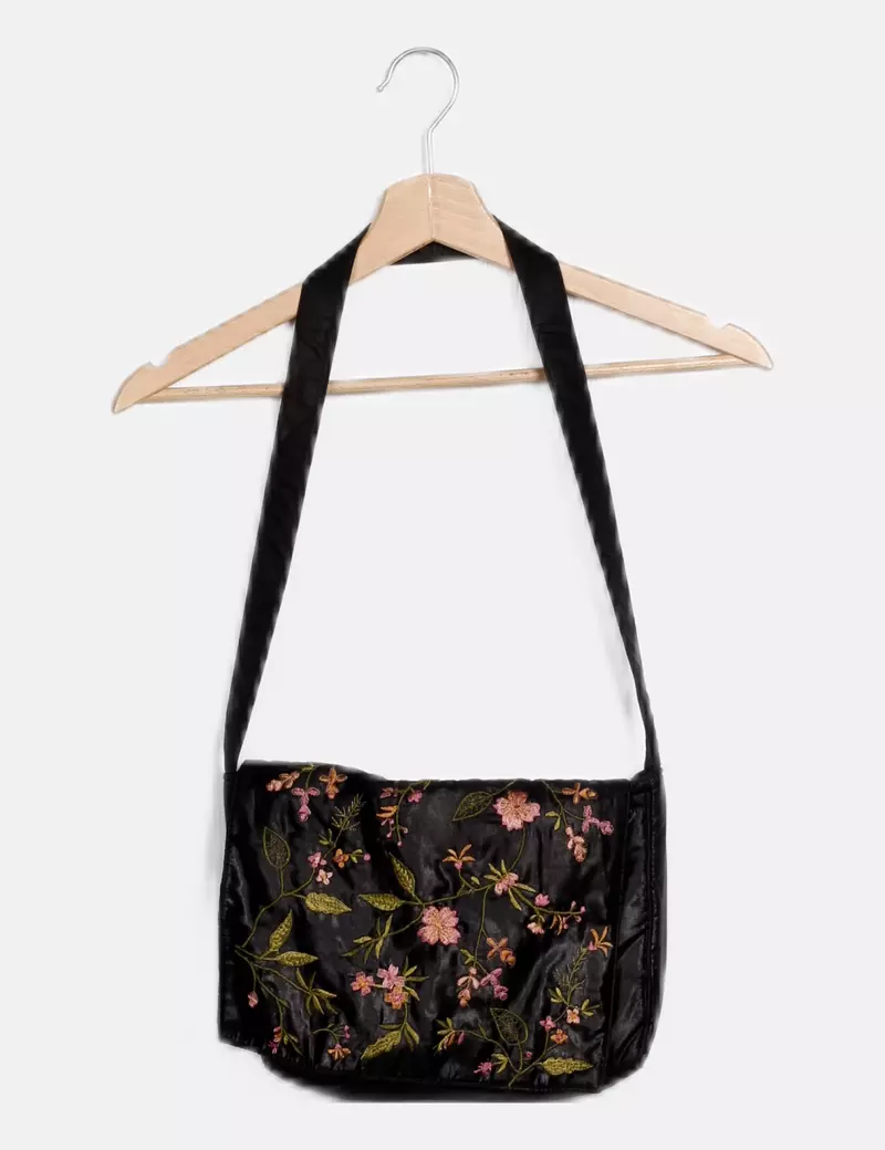 NoName Bolso negro bordado