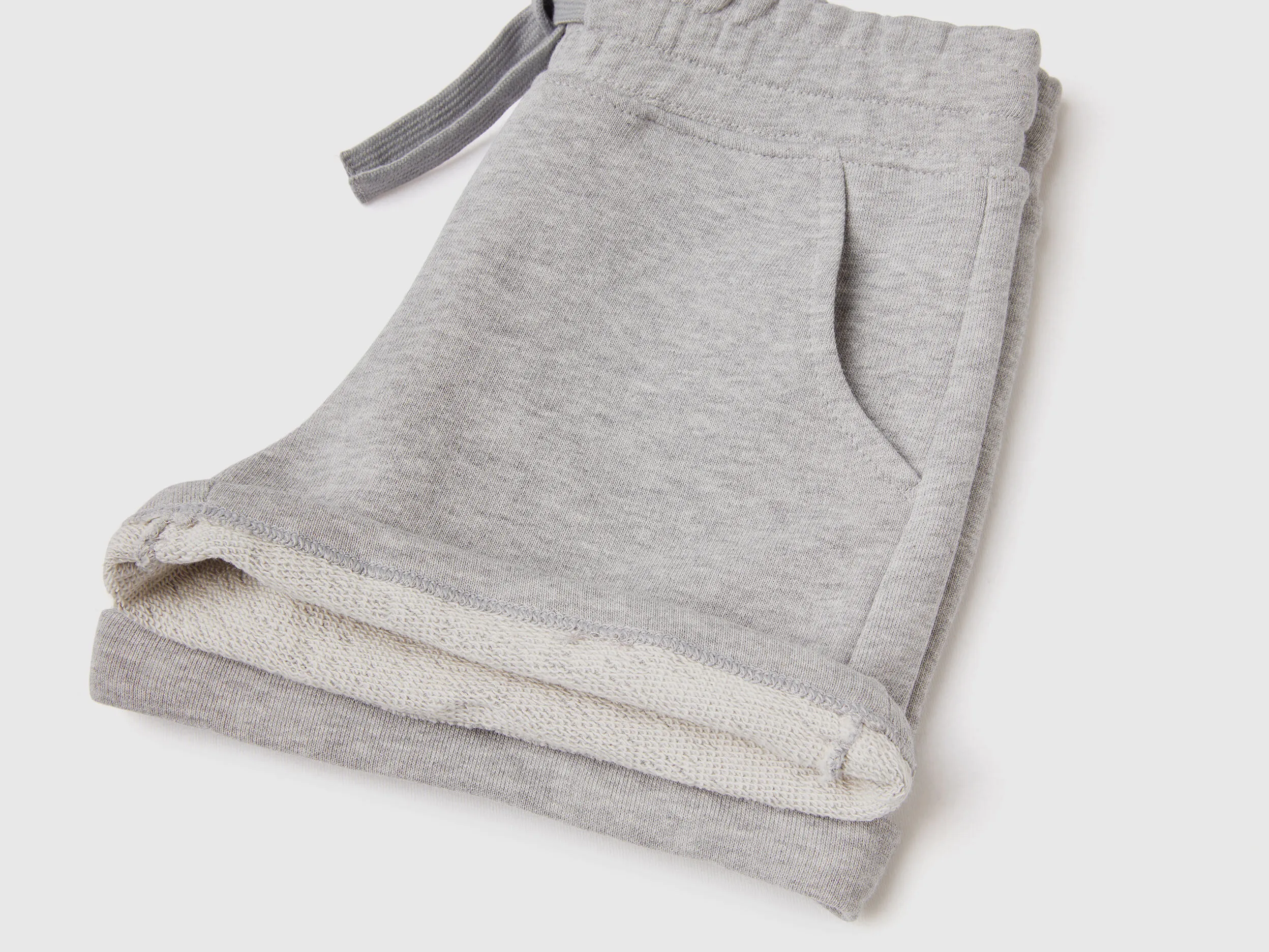 Pantalón corto de felpa de 100% algodón