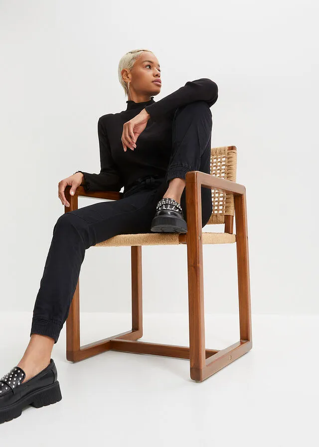 Pantalón de aspecto casual Negro