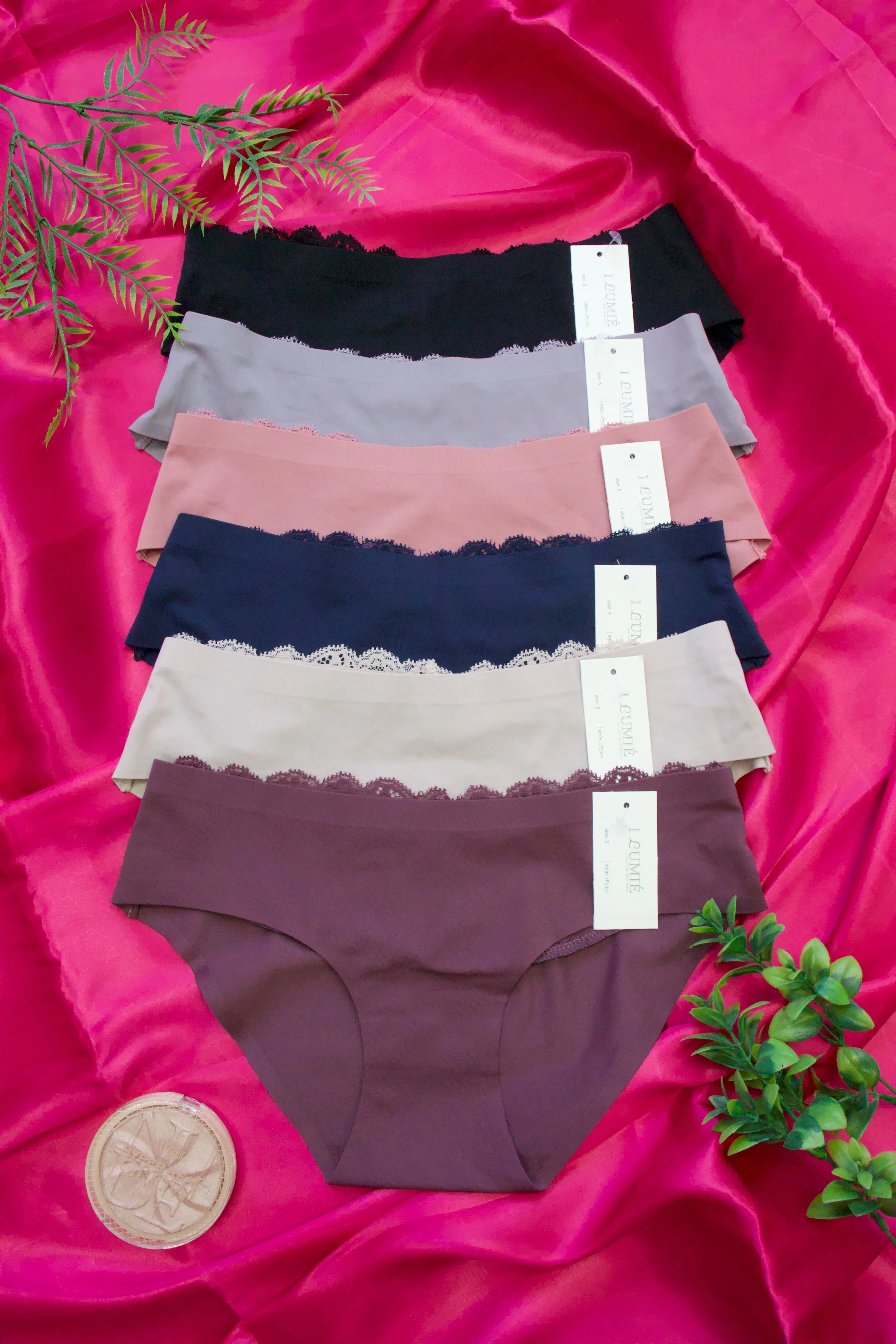 PANTY SIN COSTURA CON ENCAJE IP7271