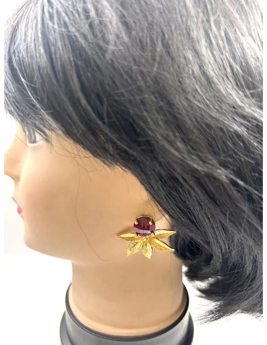 PENDIENTES BODA CORTOS DORADOS Y RUBI PARA DIA Y NOCHE