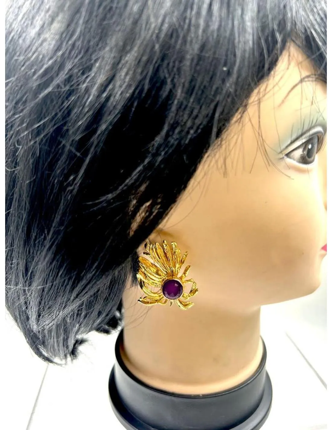 PENDIENTES CORTOS DORADOS Y MORADOS PARA BODAS DE DIA Y NOCHE