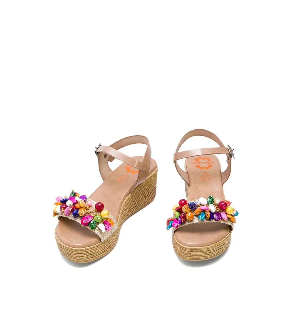 SANDALIA CUÑA CON ABALORIOS TAUPE COLORES IRATI