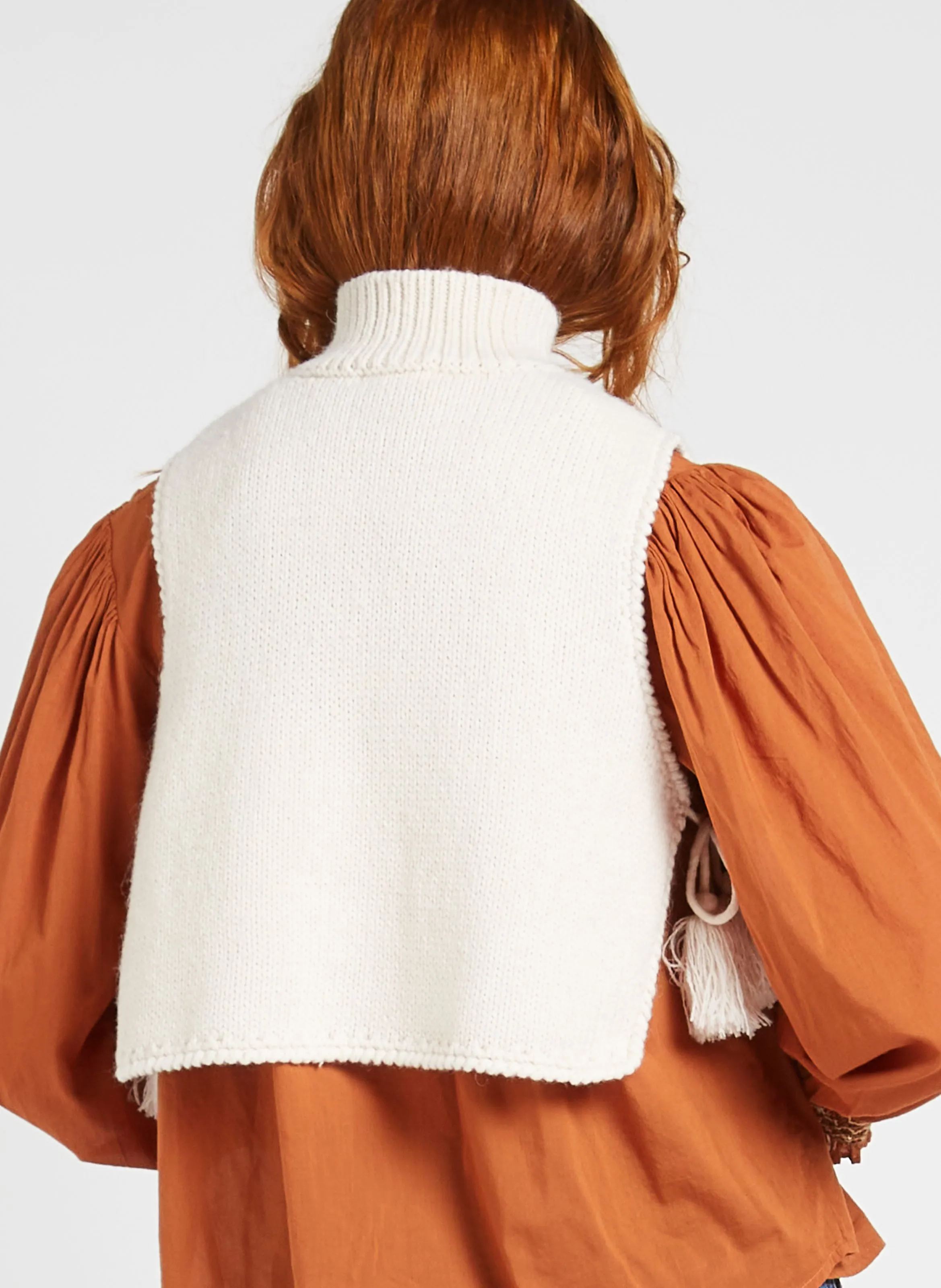 SOAN  CHAQUETA CON CUELLO ALTO EN BEIGE