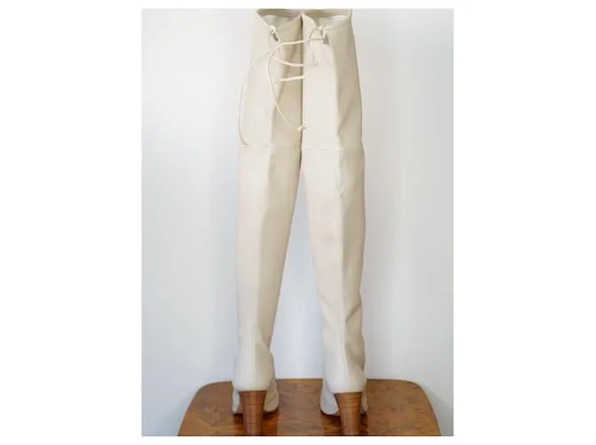 Stuart Weitzman Botas Altas de Cuero Blanco Beige 