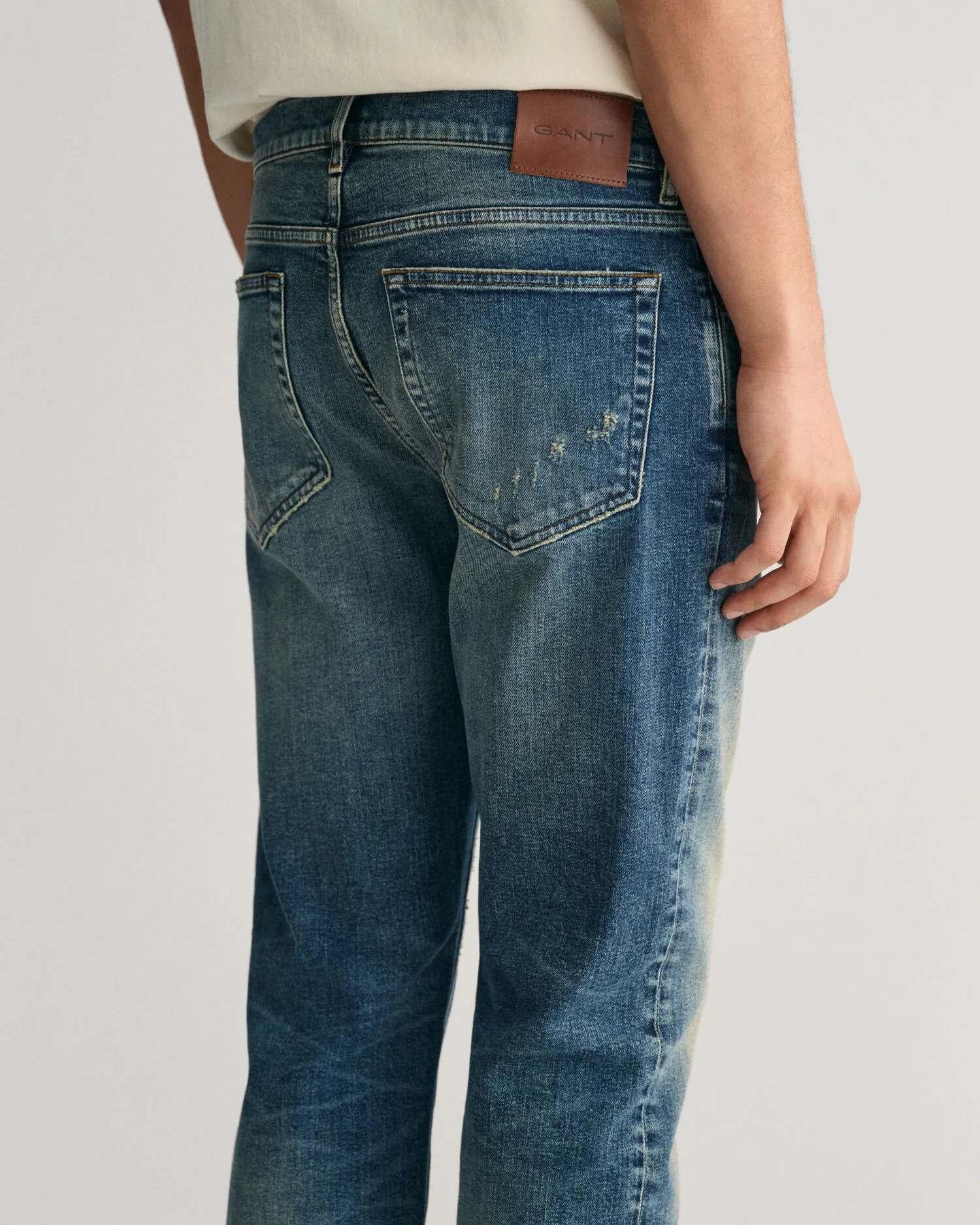 Vaqueros Regular Fit con lavado vintage