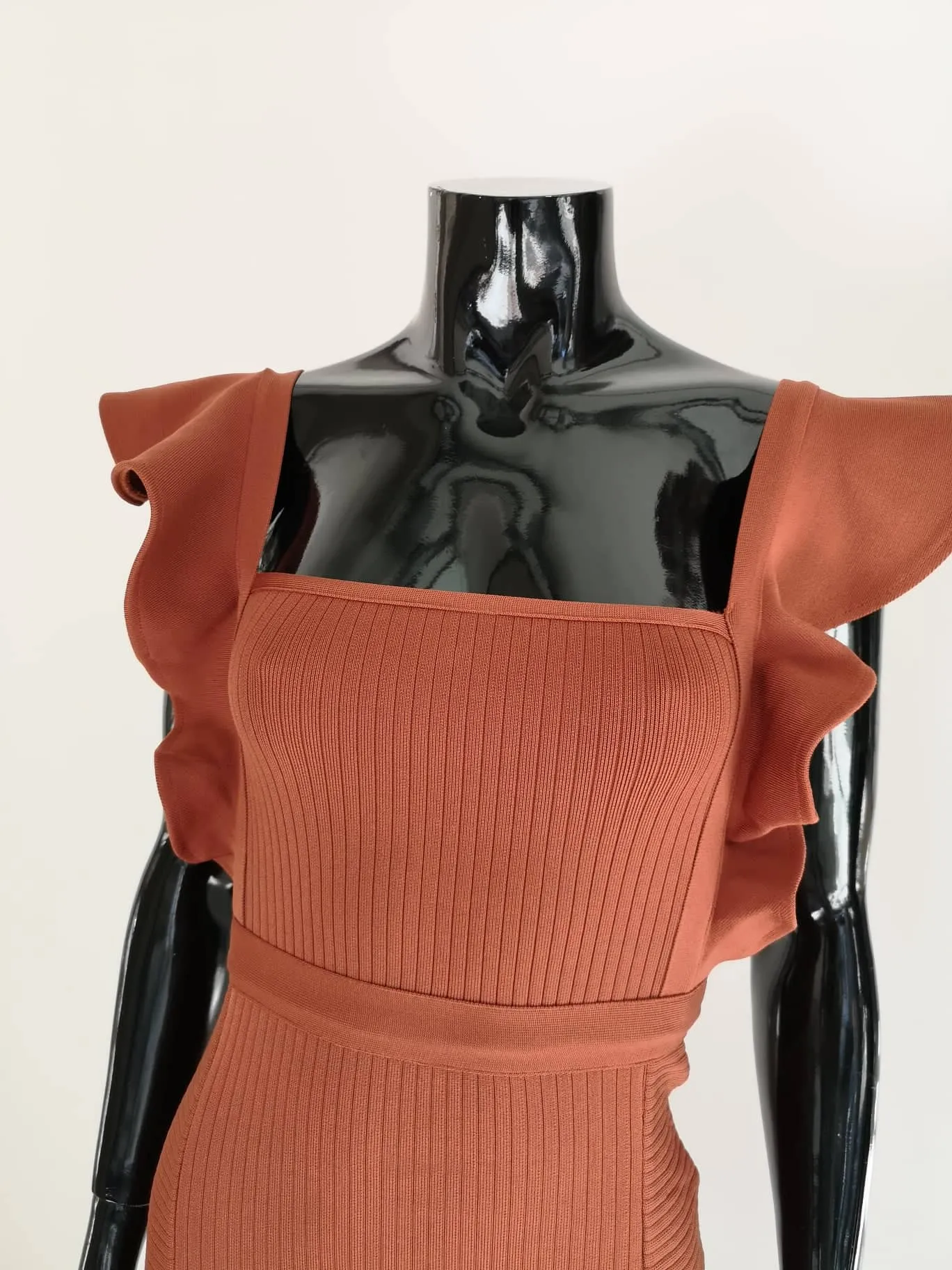Vestido cortito y con escote