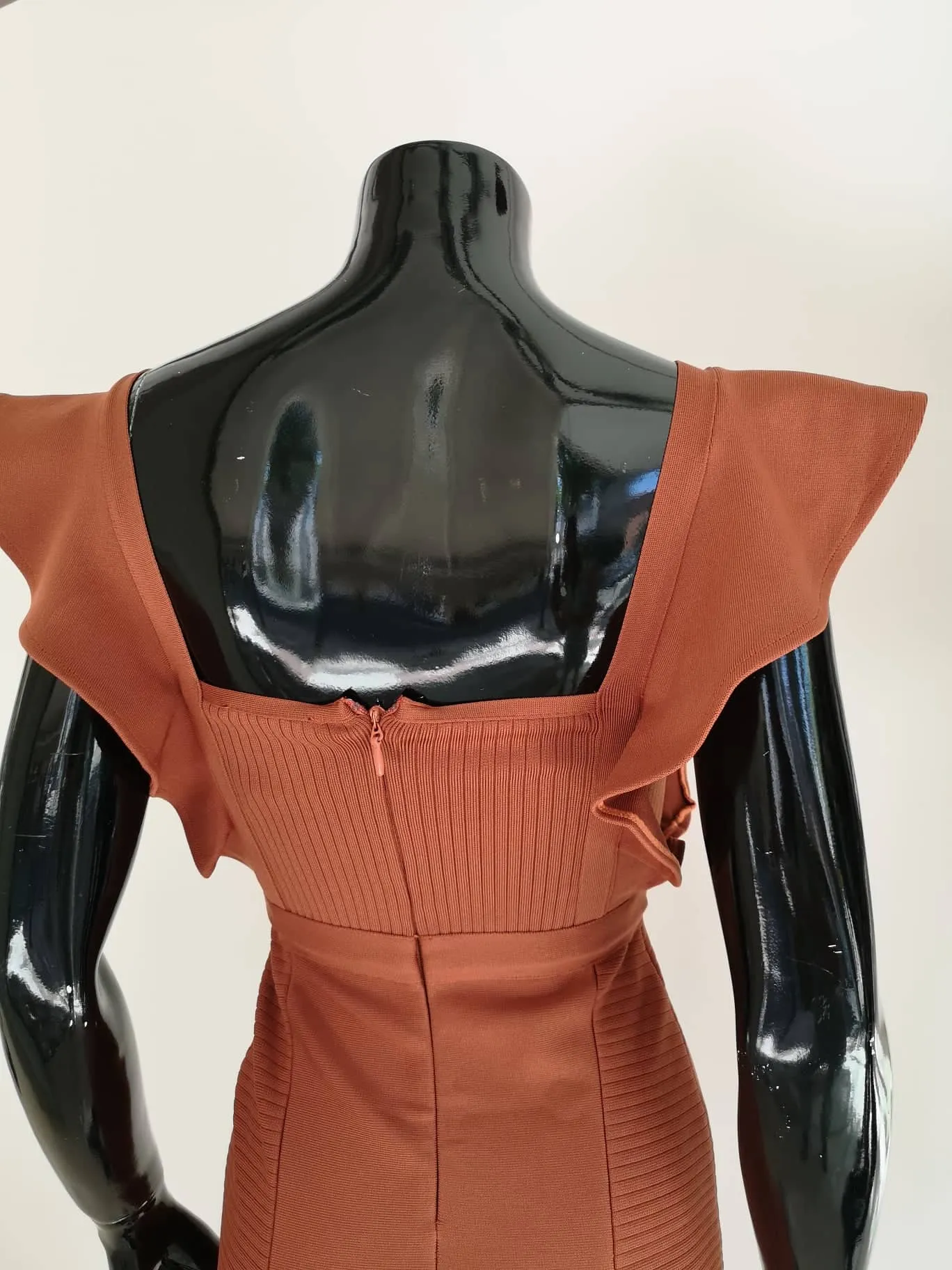 Vestido cortito y con escote