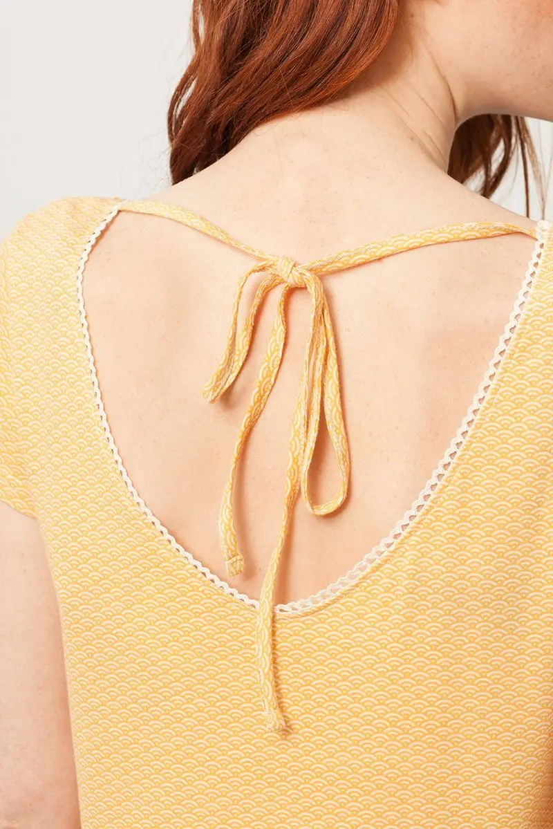 Vestido oversize amarillo estampado abanicos
