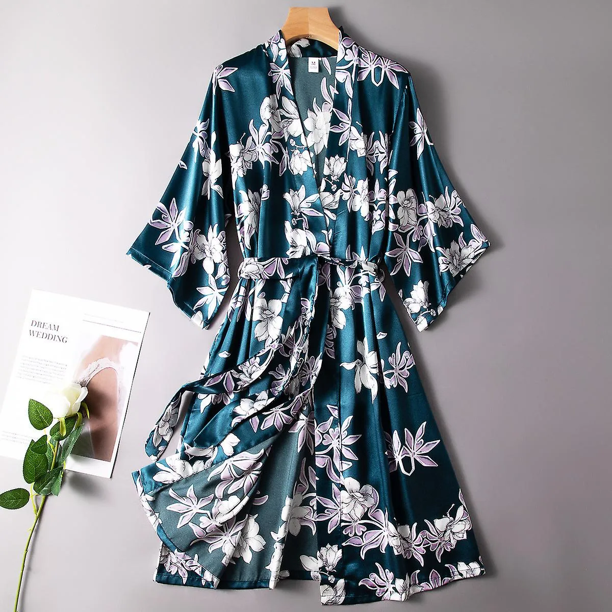 Women's Robe Silk Pajamas Women's Summer Bathrobe Pyjamas Autumn Bathing Suit Female Sleepwear Robes 2022 Clothes